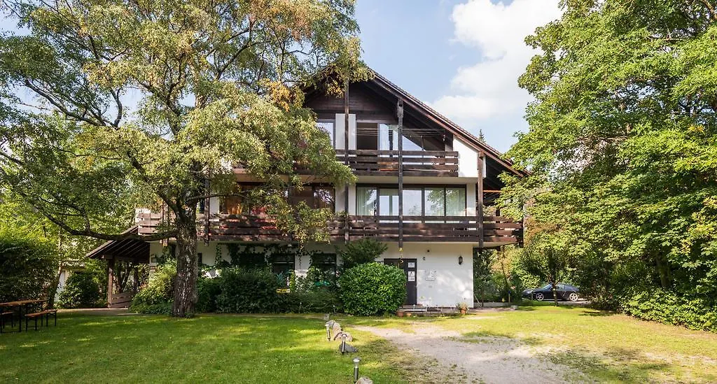 Garden House & East Park-Apartments Grossdorf  Guest house Grossdorf (Tyrol)