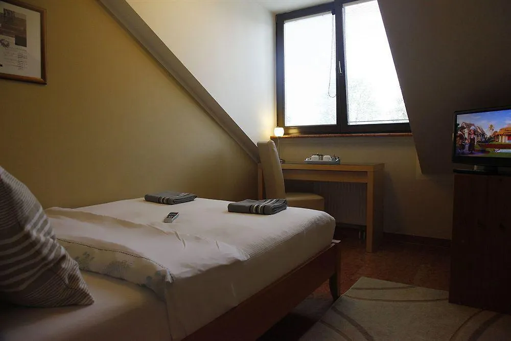 Garden House & East Park-Apartments Grossdorf  Grossdorf (Tyrol)