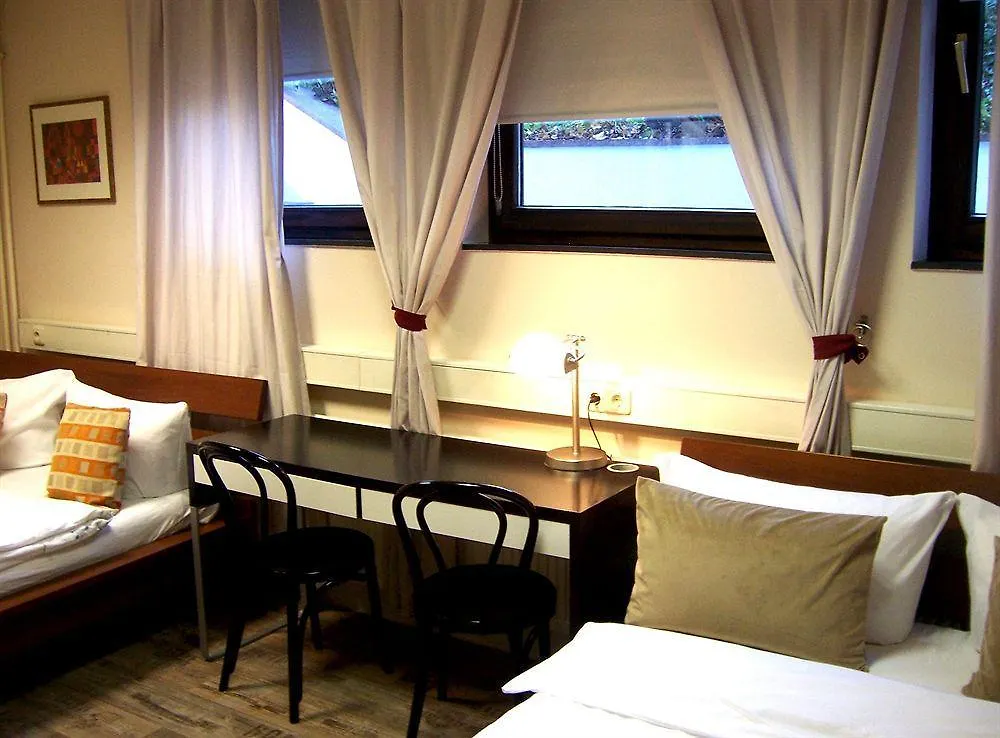 Guest house Garden House & East Park-Apartments Grossdorf